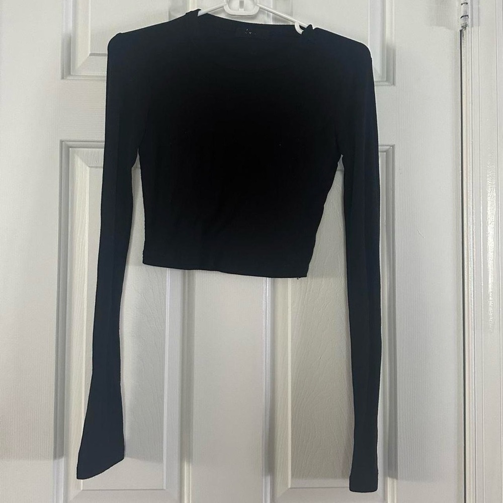 Olivaceous Black Ribbed Cropped Long Sleeve Shirt